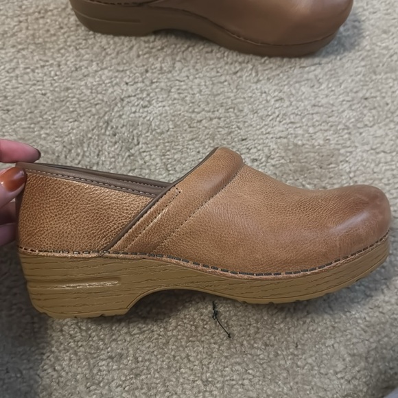 Dansko Professional Honey Distressed Clog - Picture 2 of 11